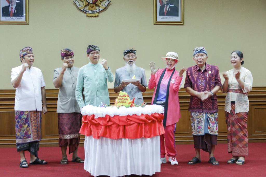 Lansia Terawat, Indonesia Bermartabat